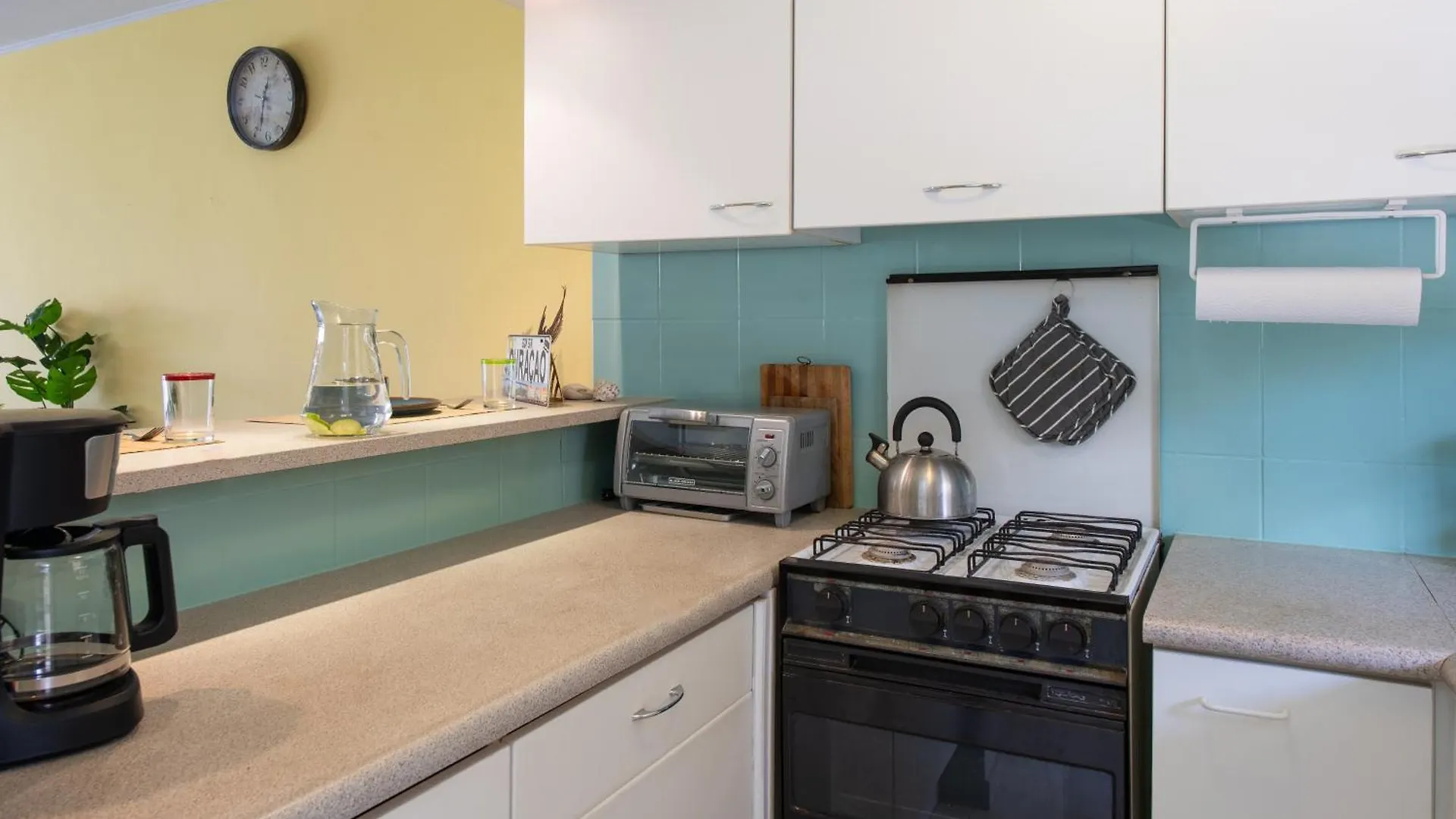 Sweet Escape - Entire Apartment On Private Resort Willemstad