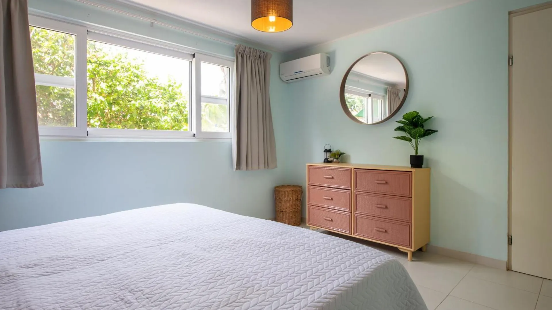 Sweet Escape - Entire Apartment On Private Resort Willemstad Curaçao