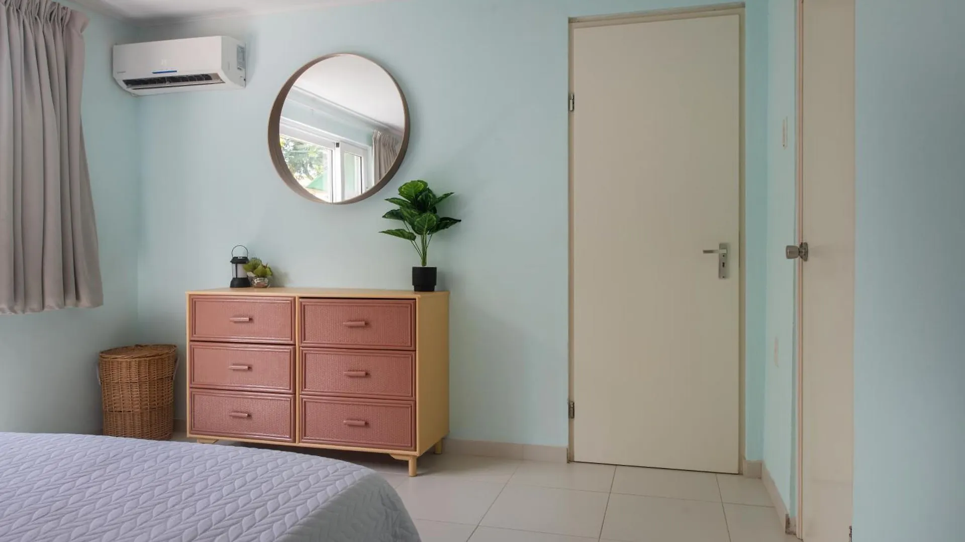 Sweet Escape - Entire Apartment On Private Resort Willemstad